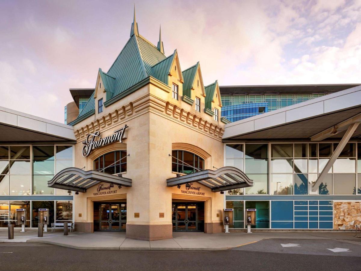 Fairmont Vancouver Airport In-Terminal Hotel Ричмънд Екстериор снимка The main entrance of the airport